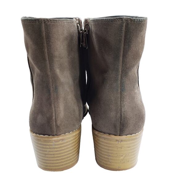 Clarks 8 Suede Leather Bootie Women Breccan‎ Myth Brown Zip Stack 2" Ankle Boots - Picture 5 of 10